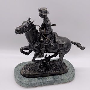 FREDERIC REMINGTON TROOPER OF THE PLAINS BRONZE SCULPTURE